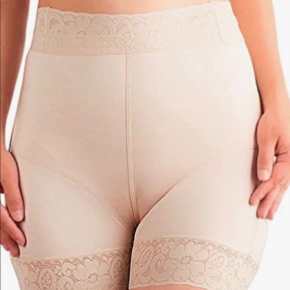 Butt Lifting shorts - Picture 3 of 5